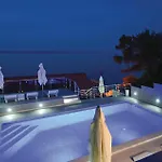 Apartamento Three-bedroom In Prigradica