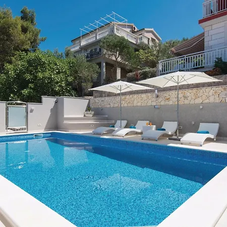 Appartement Three-bedroom In