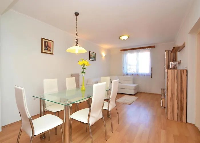 Three-bedroom In * Prigradica